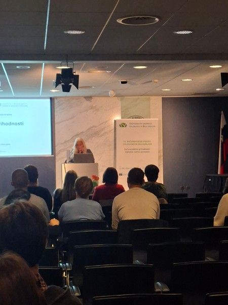 Digitalizacija, varnost in davčne novosti v ospredju računovodskega posveta