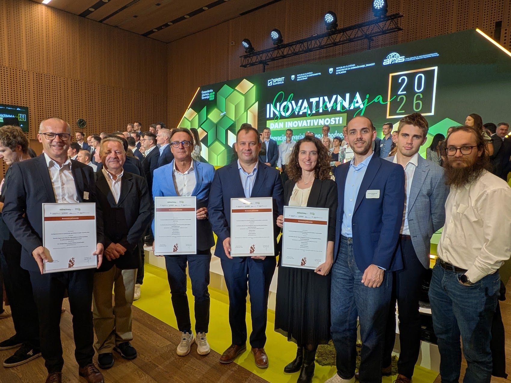 Rudolfovo in CNC Borštnar prejela nacionalno priznanje GZS za inovacije