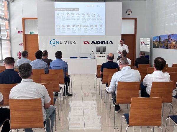 Obisk podjetja Adria Mobil s Sekcijo za inovativnost