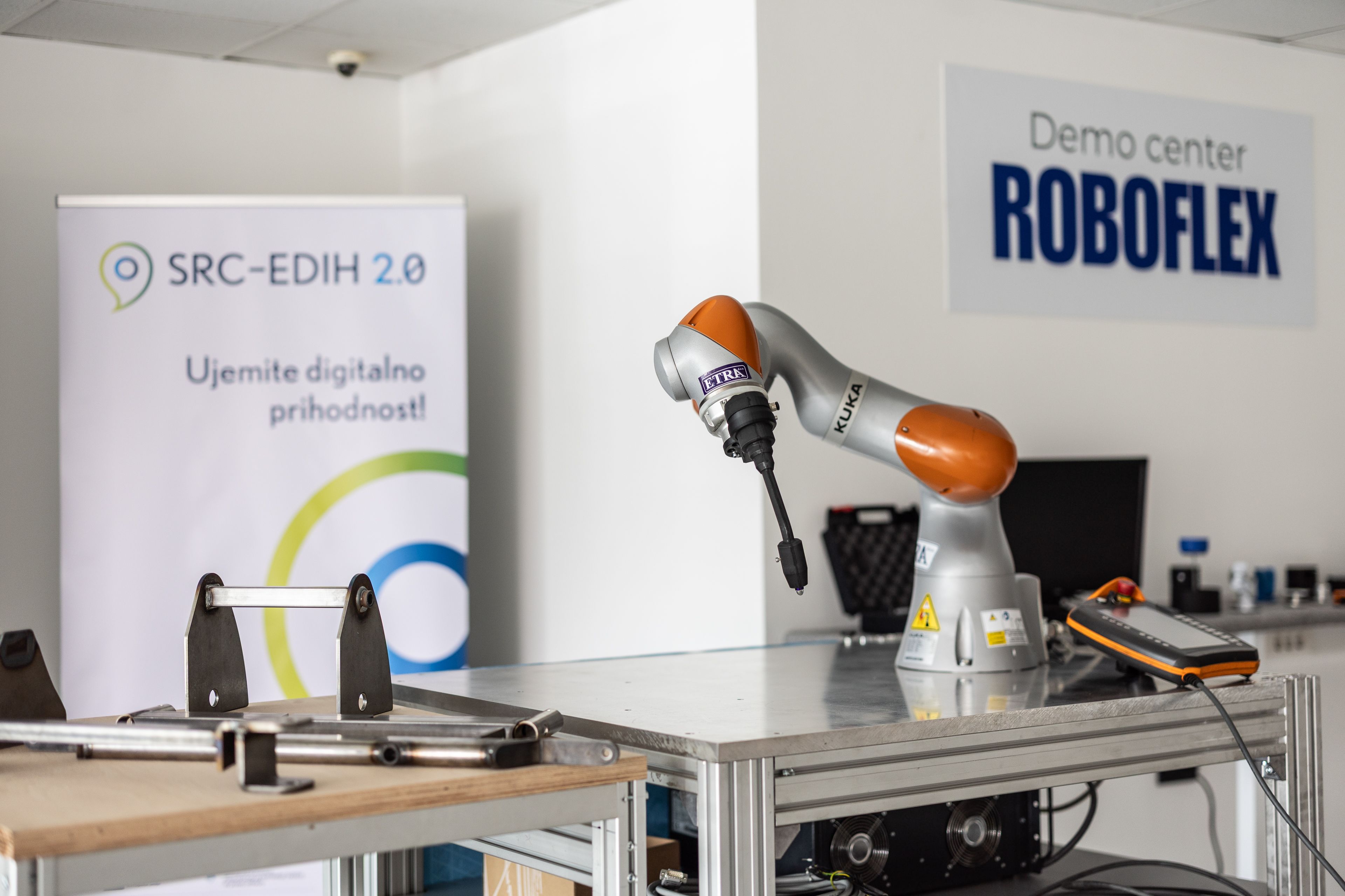»Tega robot ne more narediti« Kaj pa avtomatizacija ali UI?