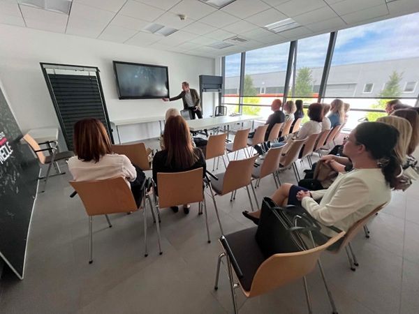 Obisk podjetja Roletarstvo Medle in letni zbor Sekcije za ravnanje s človeškimi viri